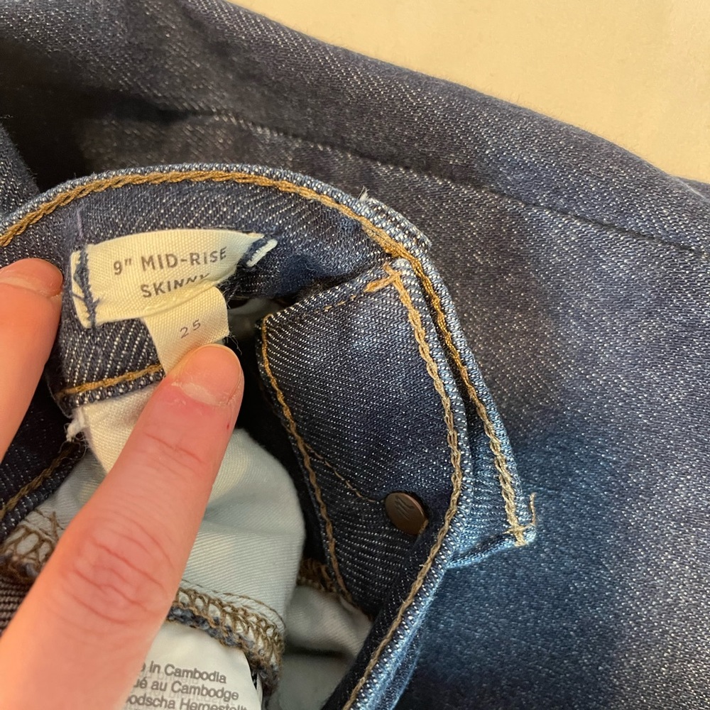 EUC Madewell 9” mid-rise skinny jeans - size size 25 (2) - Picture 7 of 9